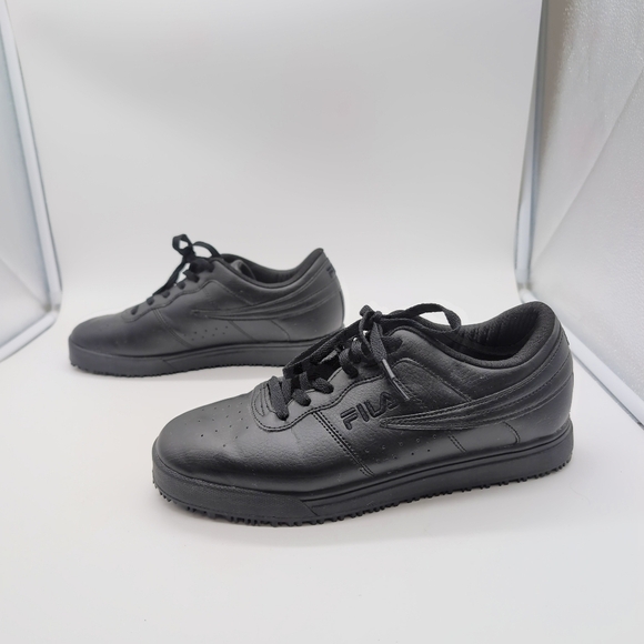 Fila Black Sneakers Sz 11 Sleek Minimalist Design Working Comfort Shoes - Picture 5 of 11
